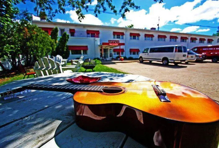 Holiday Music Motel-1