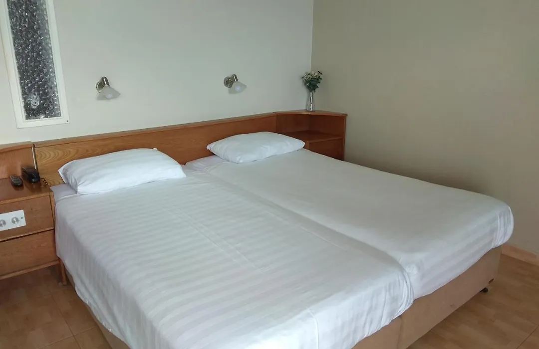 Park Hotel Netanya-1