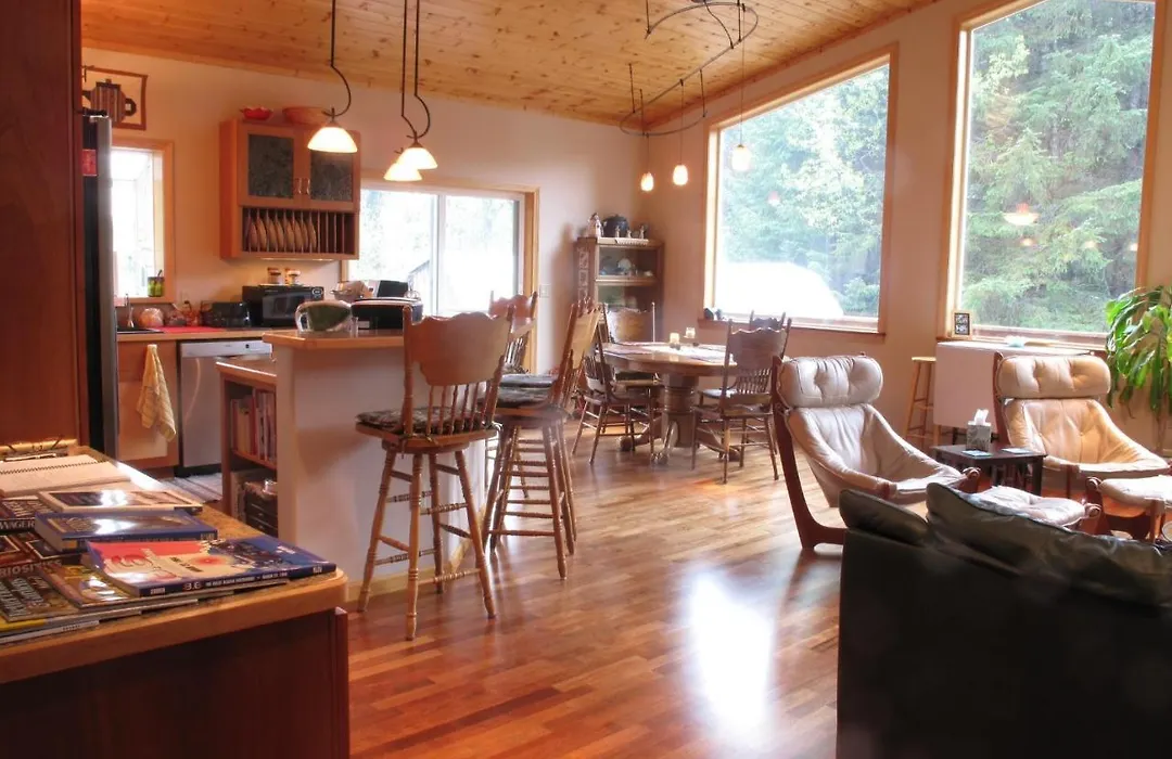 Glacier Creek Lodging-1