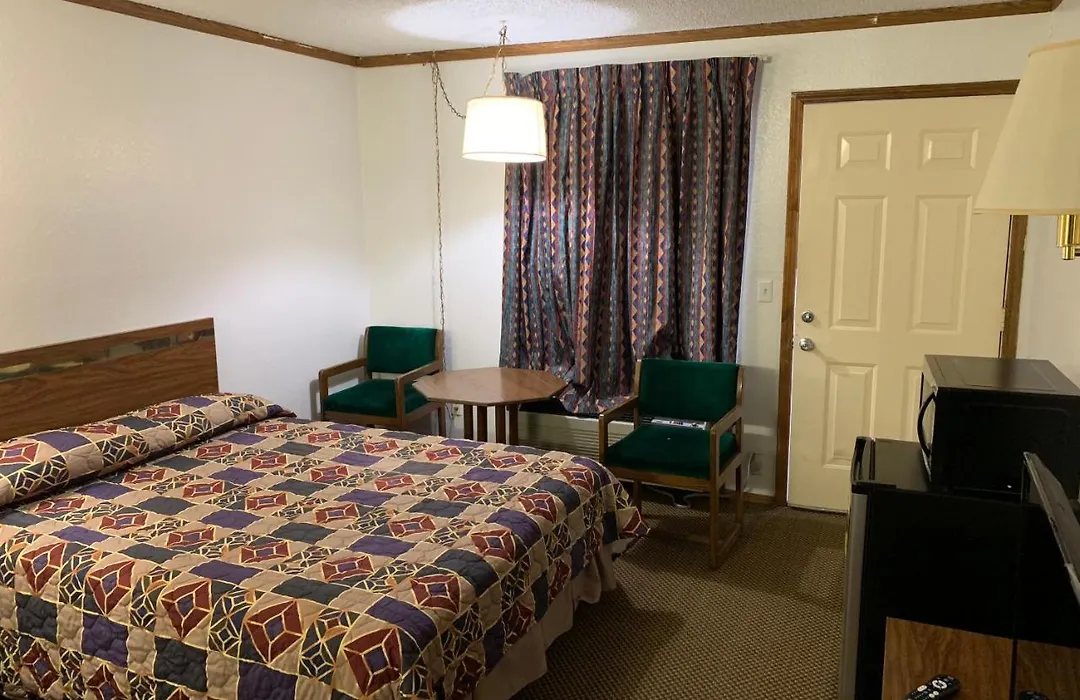 Royal Inn-1