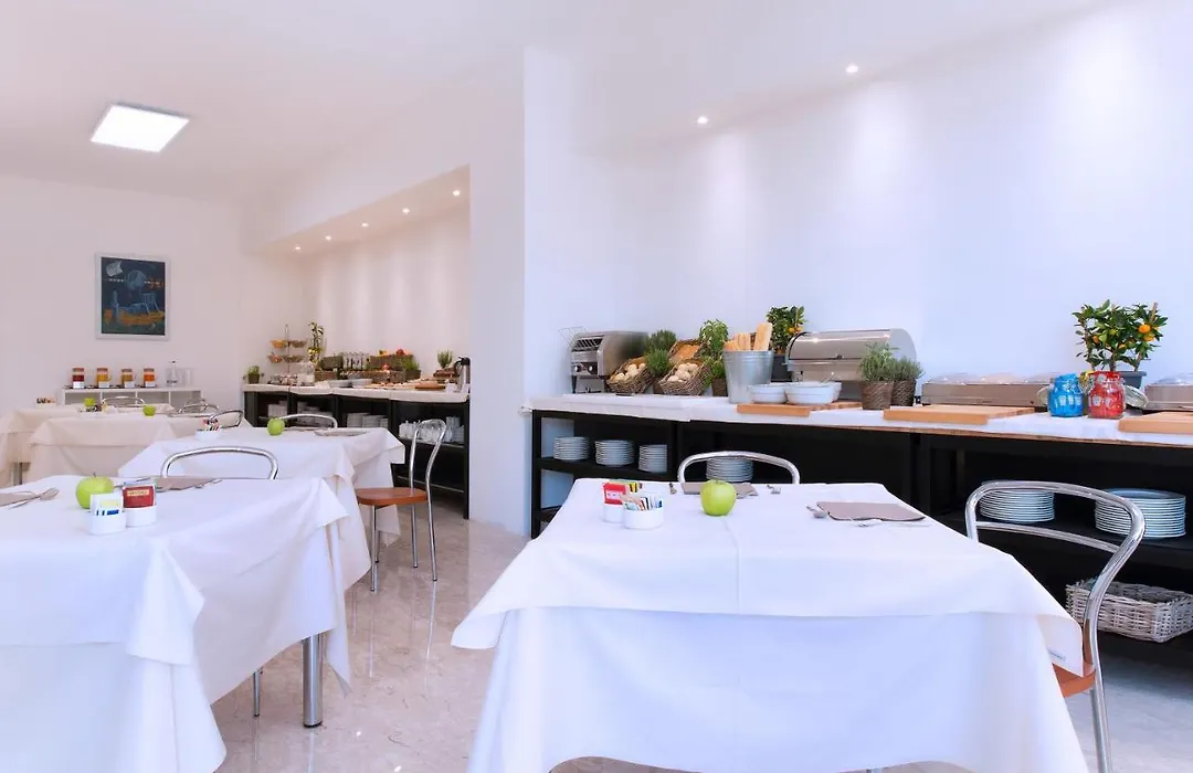 CDH Hotel Modena-1