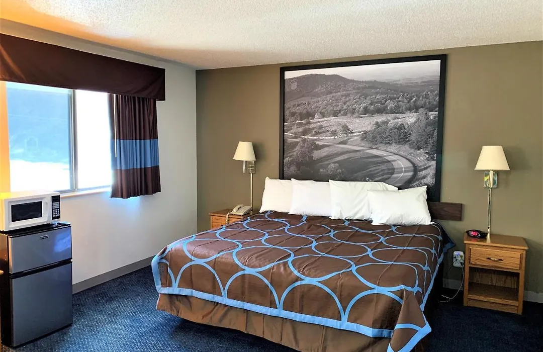 Super 8 By Wyndham Martinsville Va-1