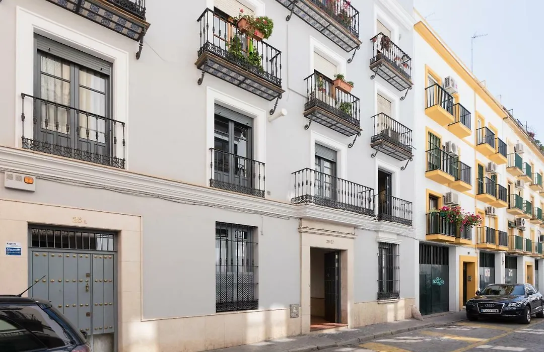 Eleven Apartments Real De La Carreteria, By Homing U-1