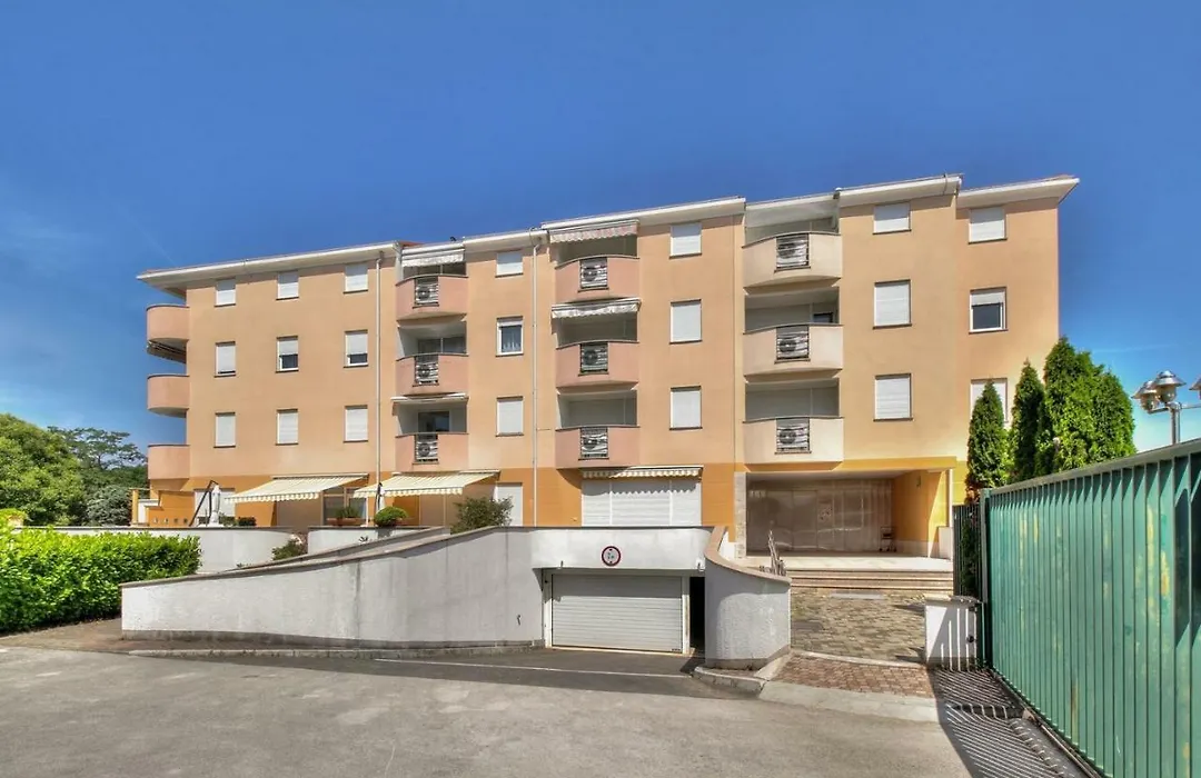 Apartment Branka - Monterol-1