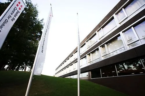 Swiss Re Centre For Global Dialogue-1