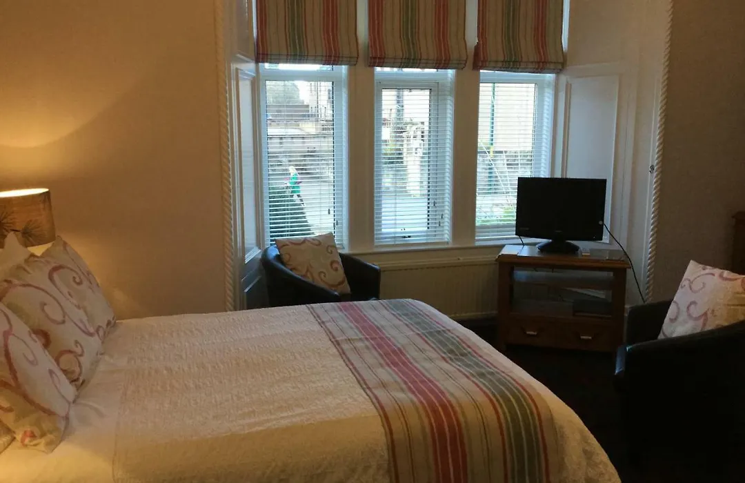 Moraydale Guest House-1