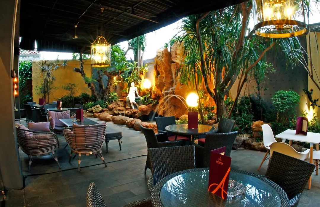 Amaroossa Cosmo Jakarta-1