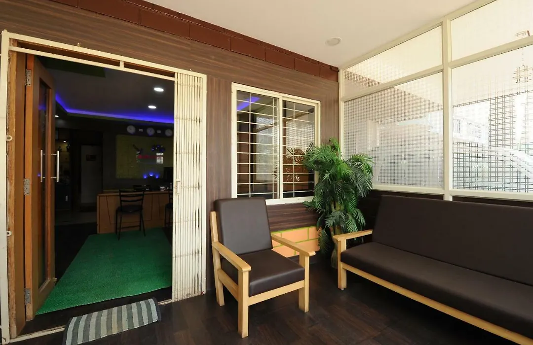 Arra Transit Bengaluru International Airport Hotel-1