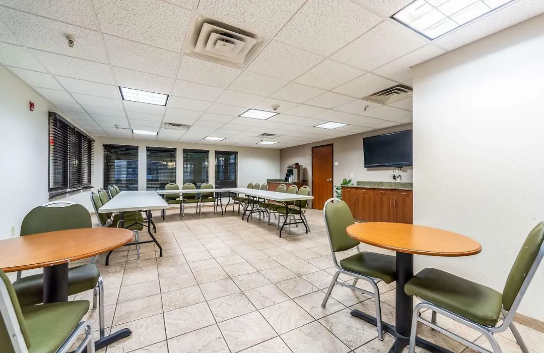 Welcome Suites-O'Fallon-1