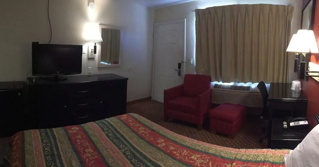 Hilltop Inn & Suites-1