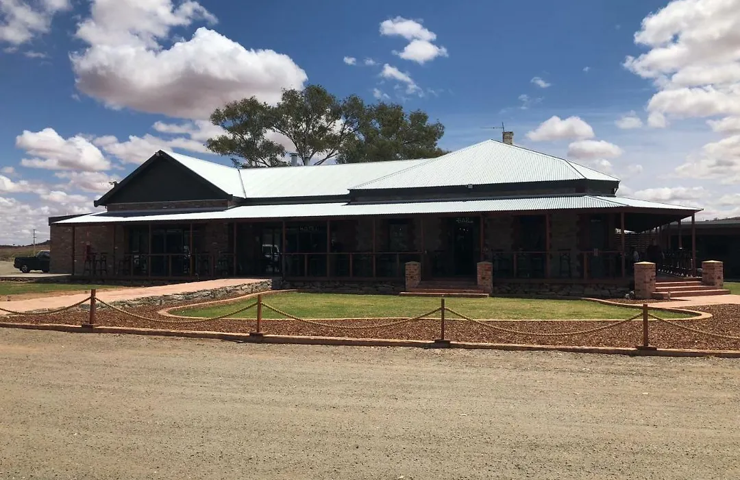 Broken Hill Outback Resort-1