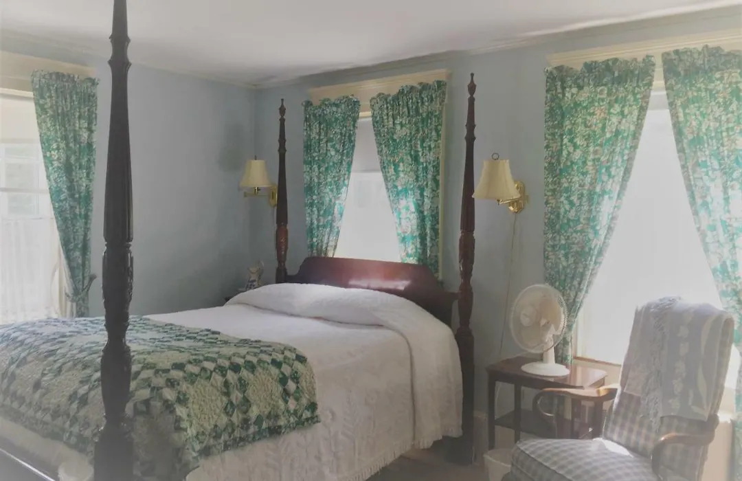 Isaiah Hall Inn-1