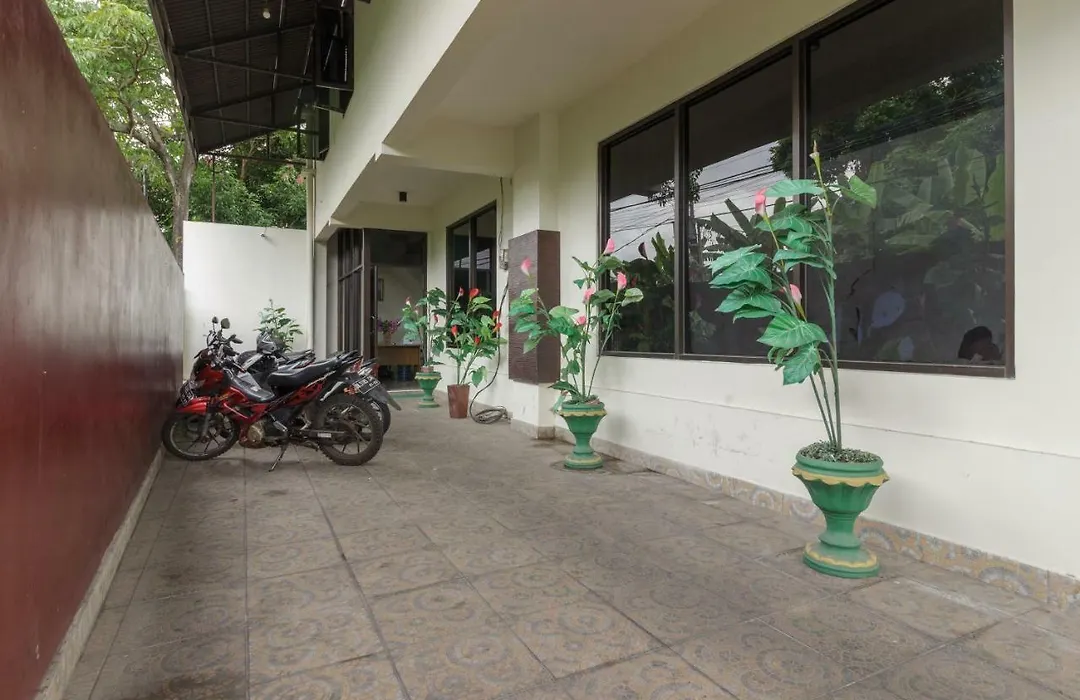 Reddoorz @ Malalayang 2 Manado-1