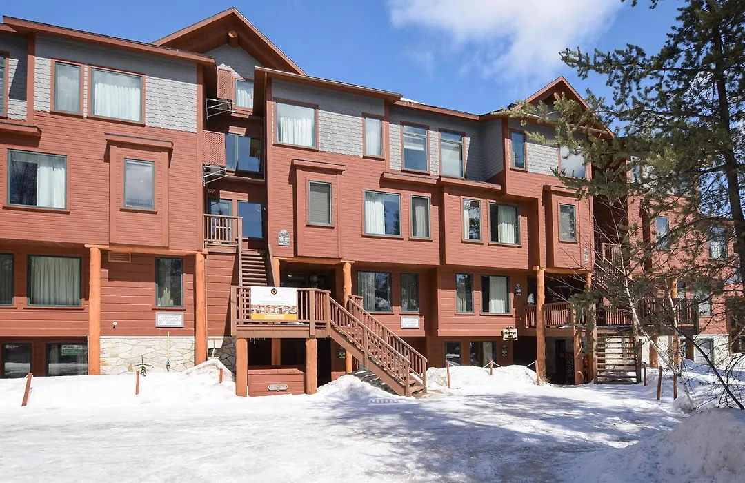 Les Condos Du Lac Taureau- Rooms & Condos-1