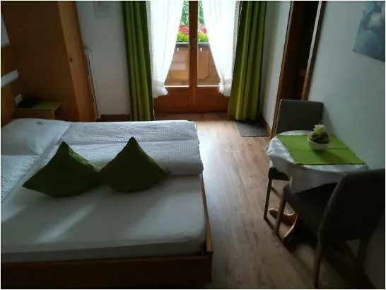 Gaestehaus Waldruh-1