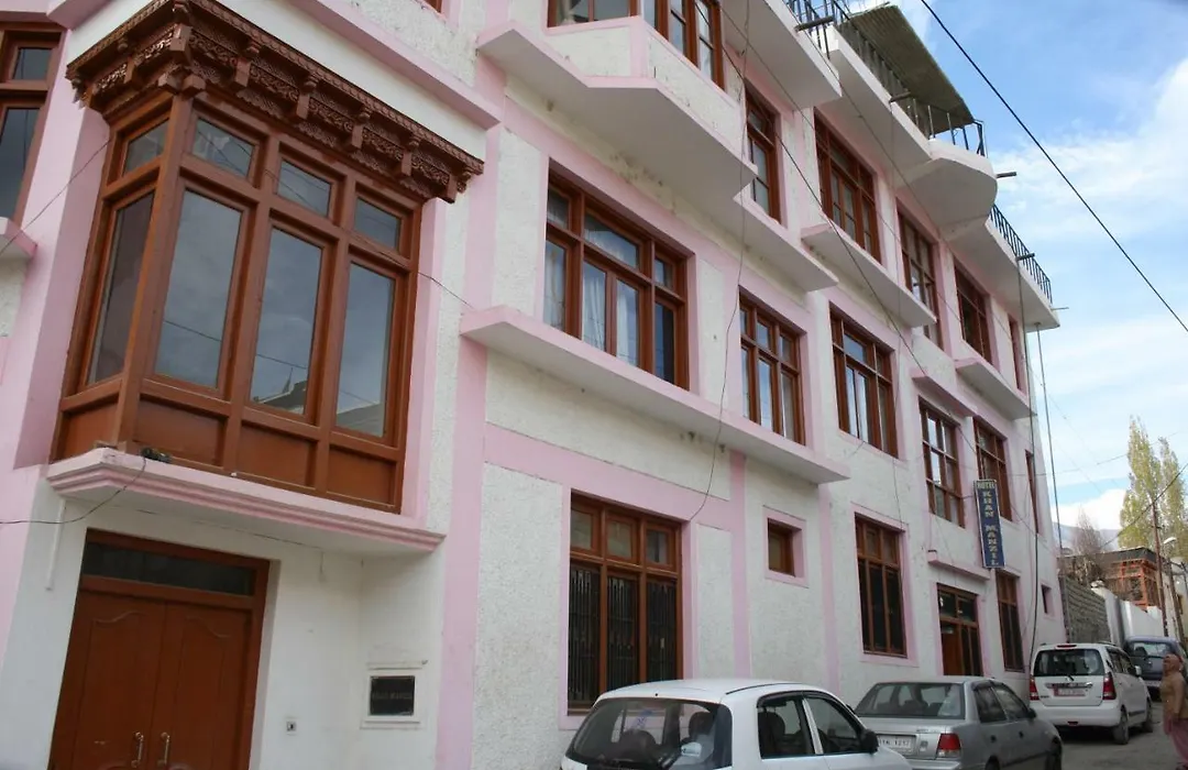Hotel Khan Manzil-1
