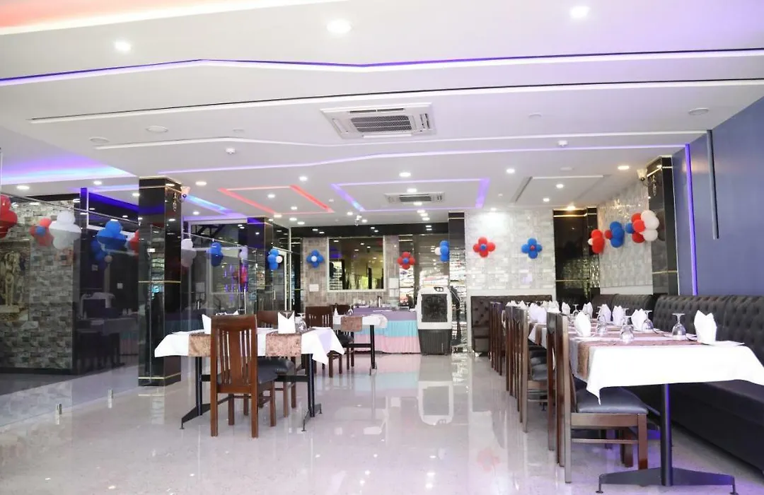 Hotel New Seasons-1