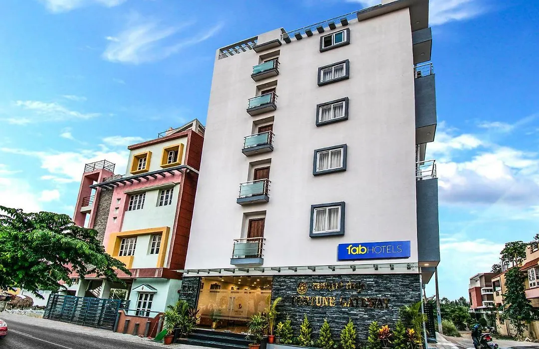 Treebo Sai Fortune Gateway Near Bangalore Airport Yelahanka-1