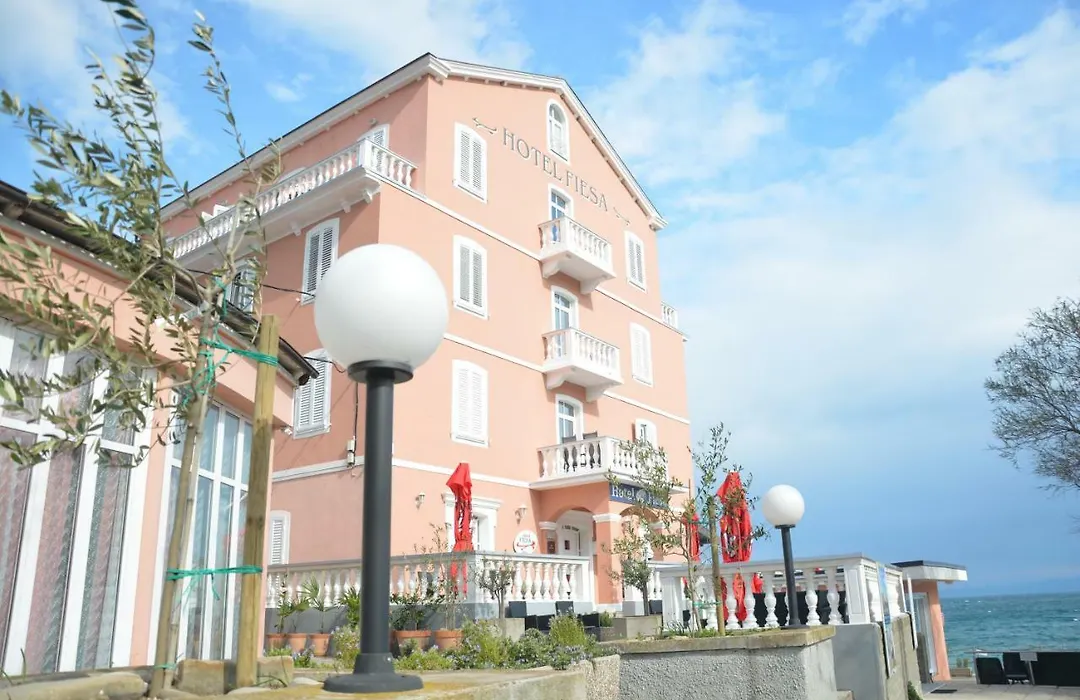 Hotel Fiesa-1
