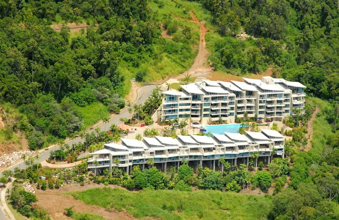 Azure Sea Whitsunday Resort-1