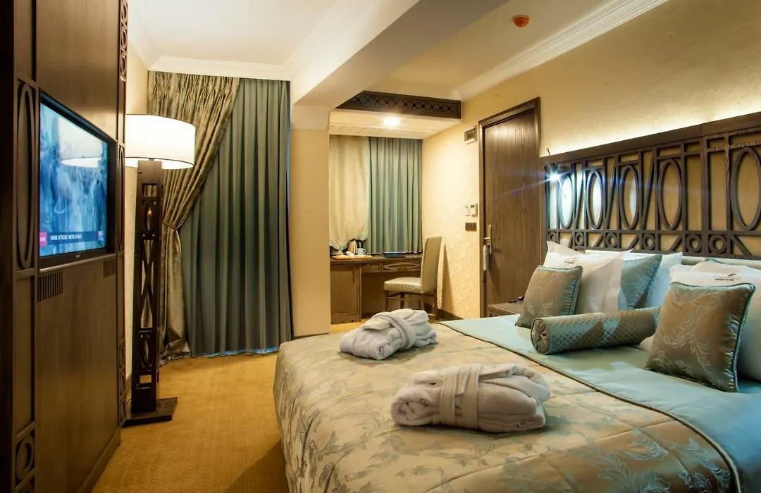 Cadence Design Hotel-1
