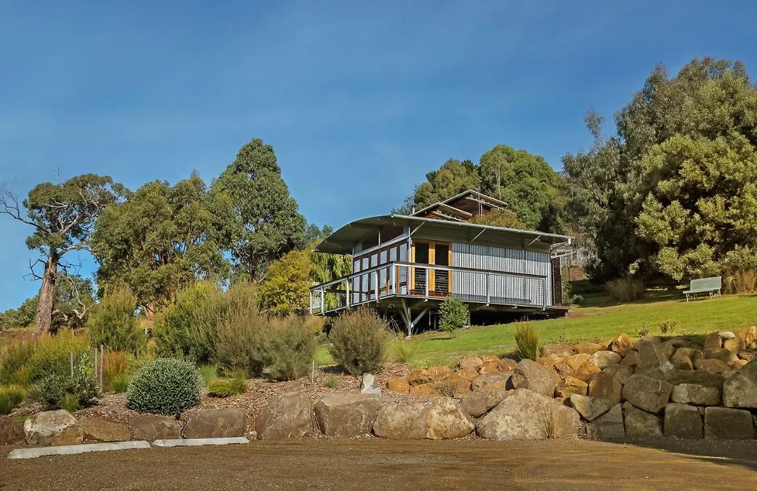 Hobart Hideaway Pods-1