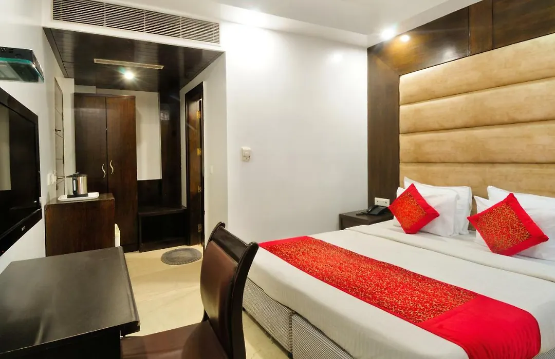 Hotel Benz Int Karol Bagh-1