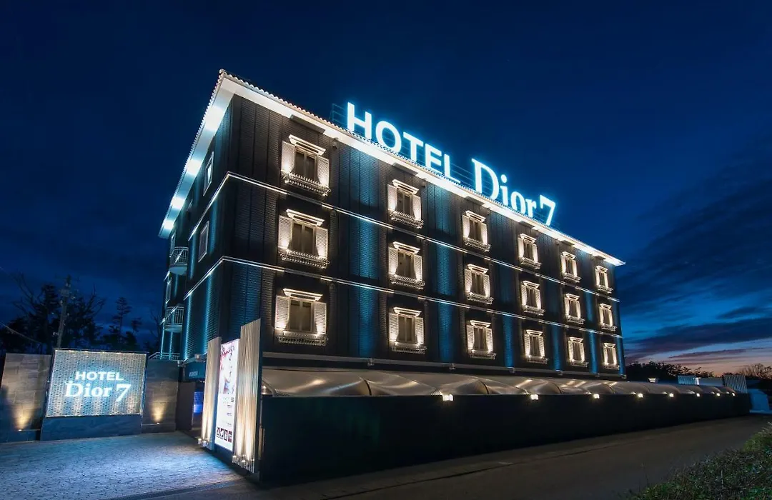 Hotel Dior7 (Adults Only)-1