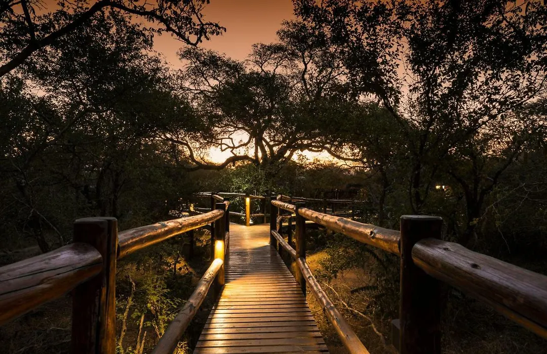 Vuyani River Lodge-1