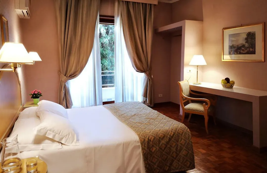 Aurelia Residence San Pietro Aparthotel-1