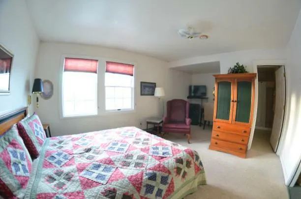 Colony Inn-1