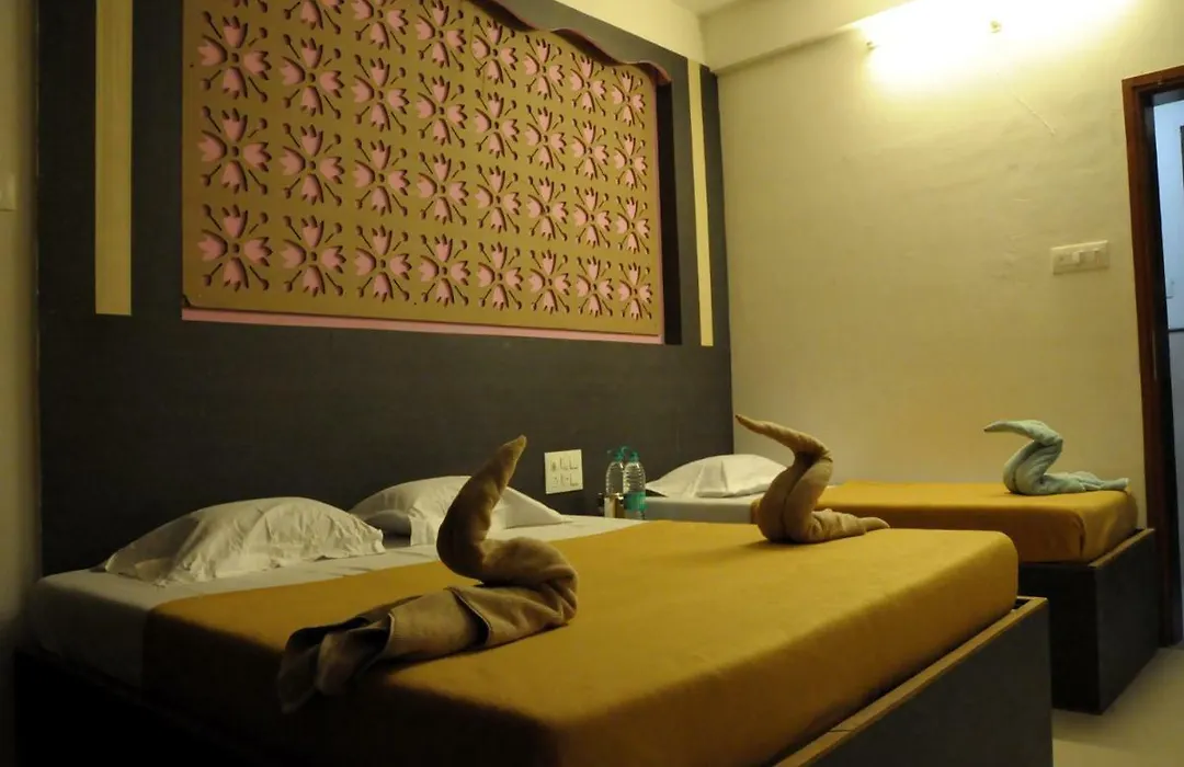 Hotel Malhar Palace-1