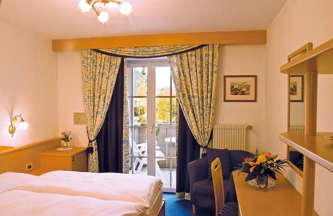 Hotel Dolomitenblick-1