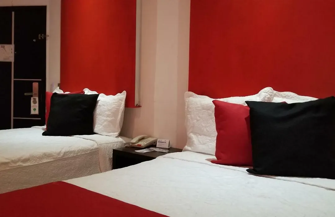 Hotel Dluxe-1