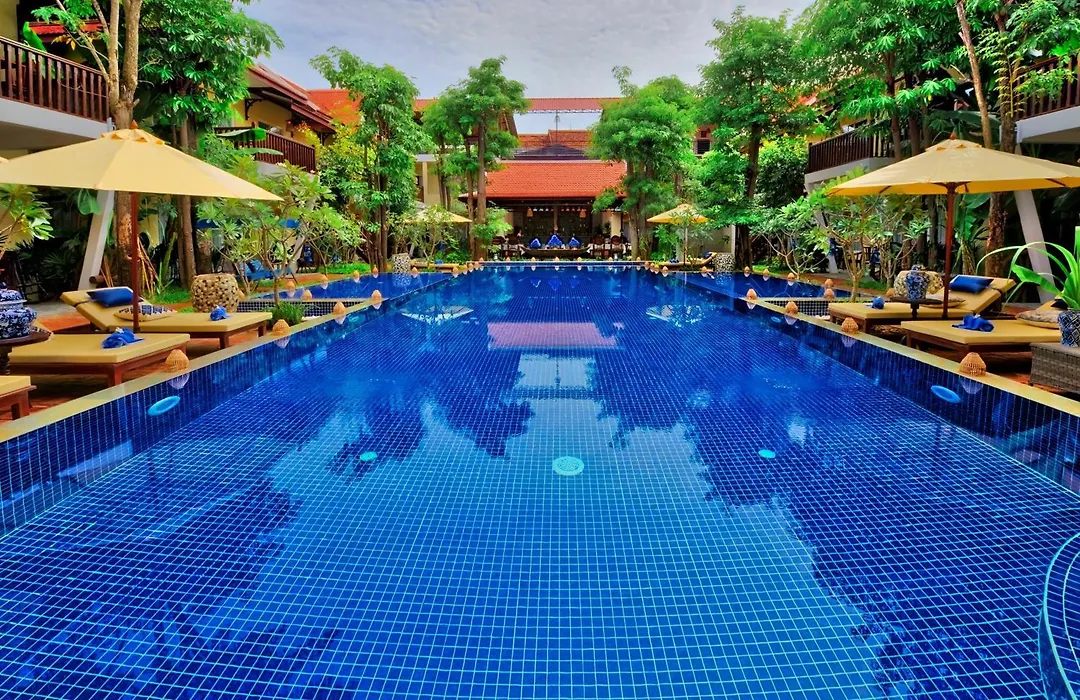 Mane Village Suites-1