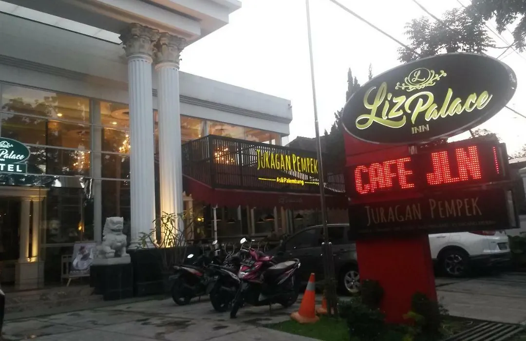 Liz Palace Inn Hotel Bandung-1