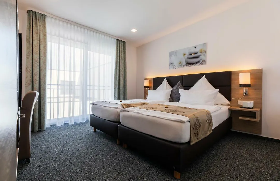 Stadthotel Geis-1