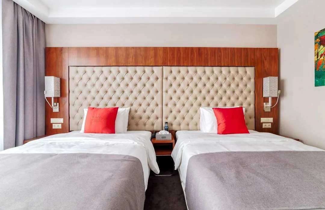 Hawthorn Extended Stay By Wyndham Saint Robert-1