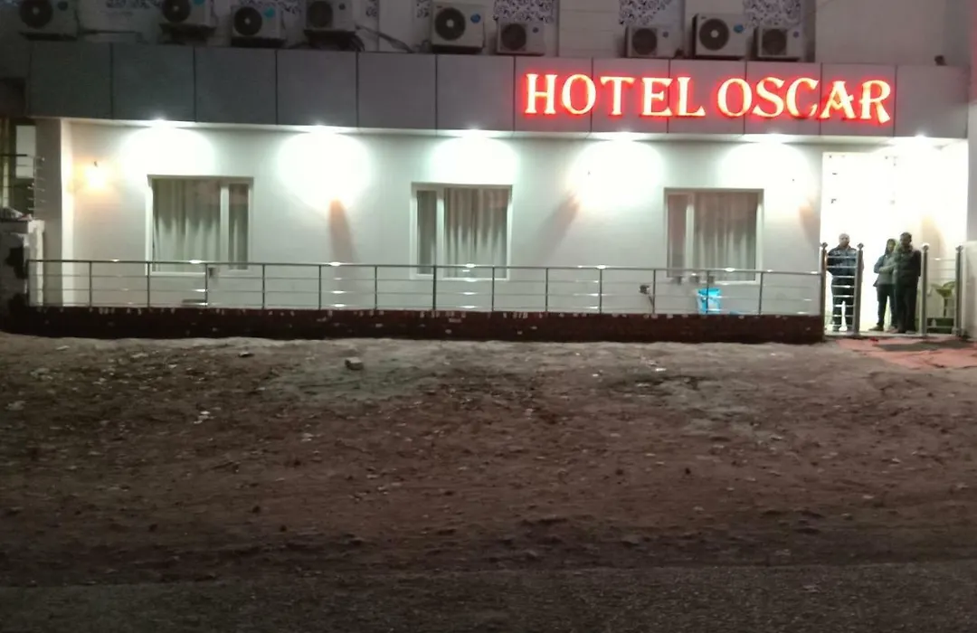 Oscar Banquet And Hotel-1