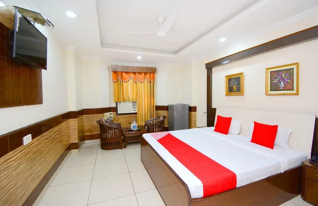 Hotel Vasu International-1