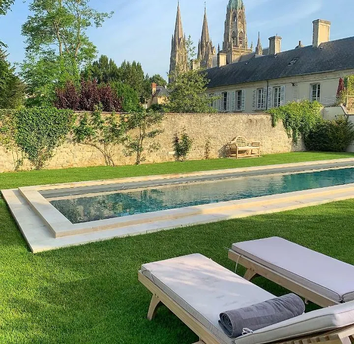 Le Tardif, Noble Guesthouse-1