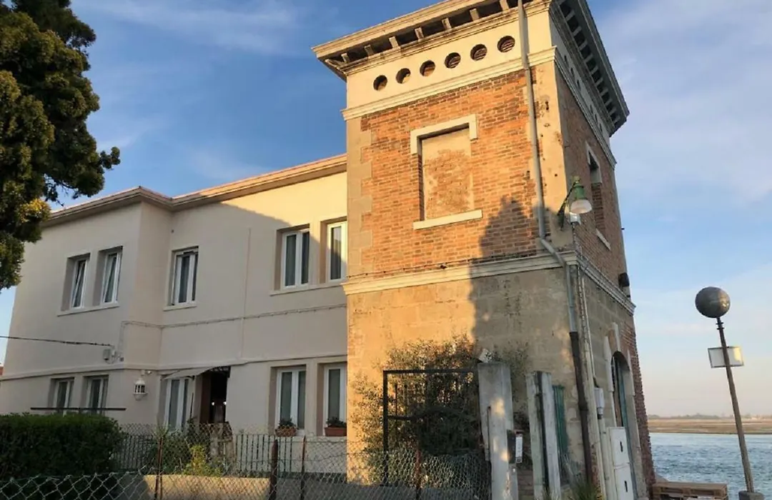 Casa Sulla Laguna-1