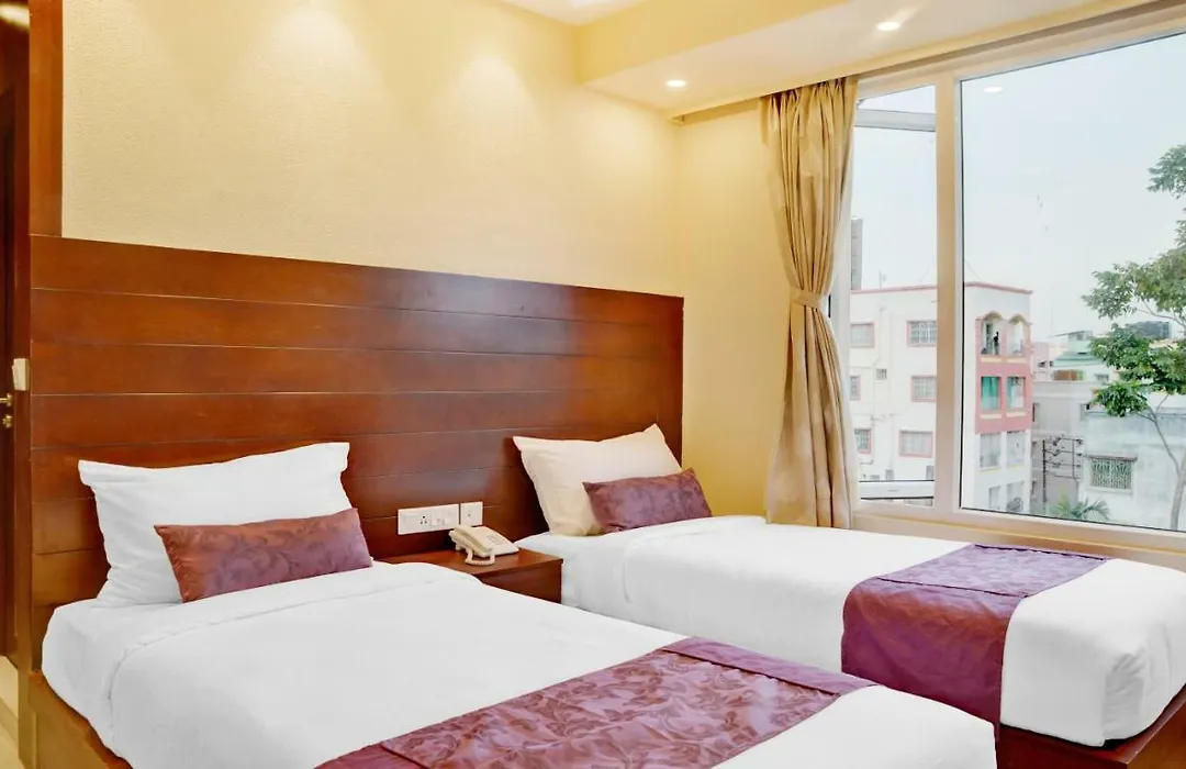 Treebo Premium The Crystal, Chinar Park-1