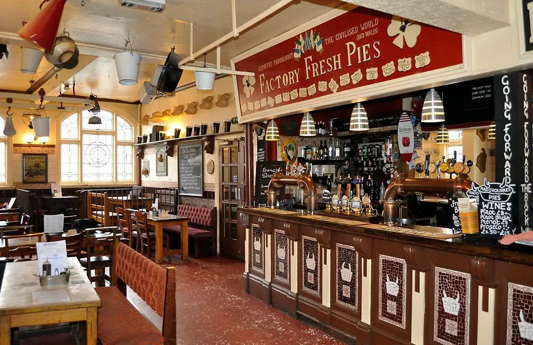 Mad O'Rourkes Pie Factory-1
