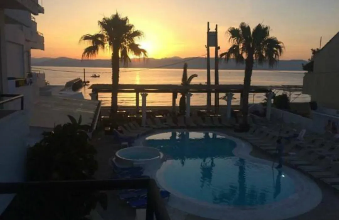 Quayside Village Hotel (Adults Only)-1