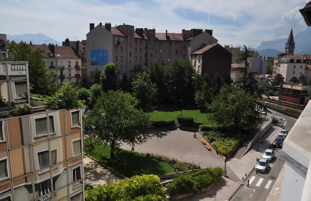 Hotel Lux-1
