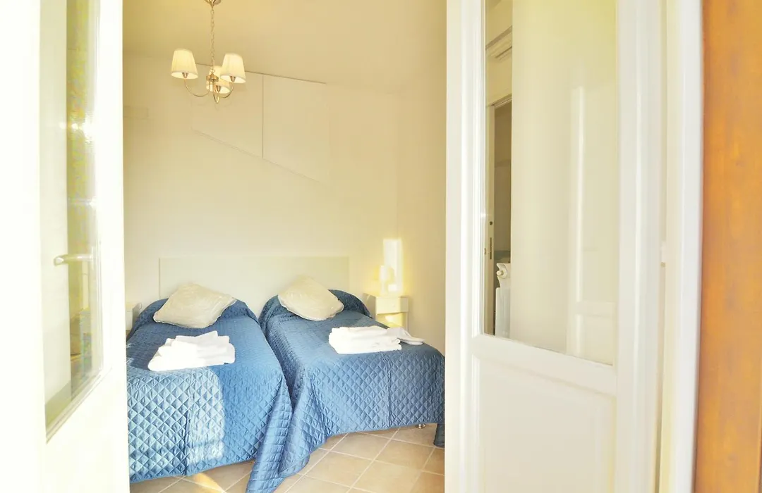 Lemon Flats Sorrento-1