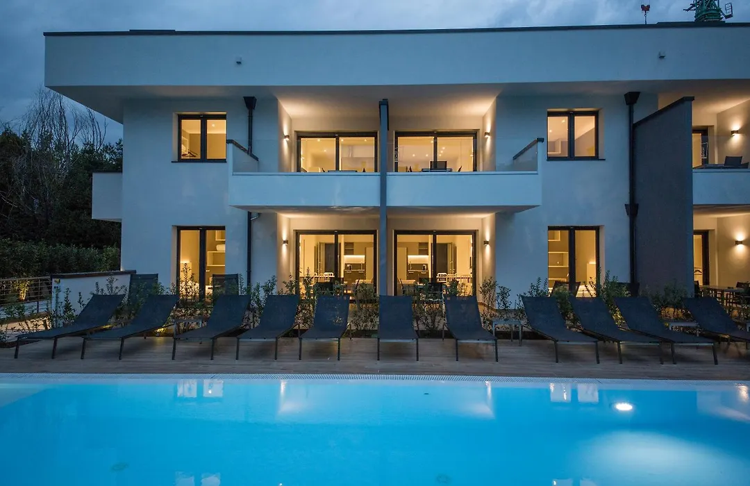 Riva Lake Lodge-1