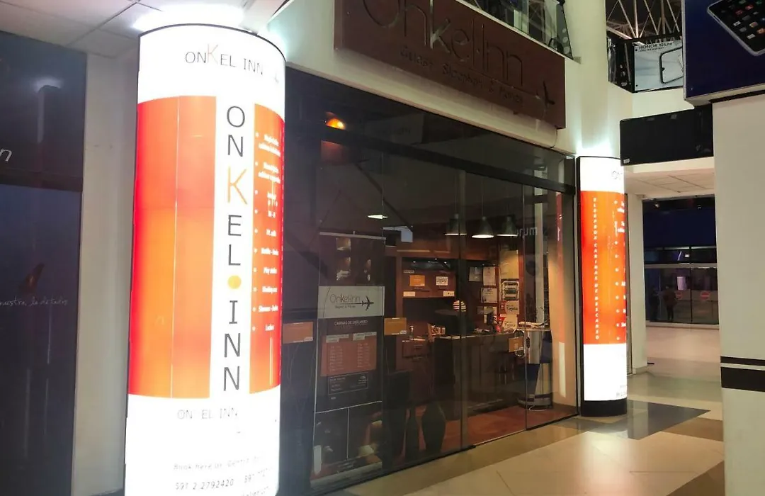 Onkel Inn Airport Sleepbox-1