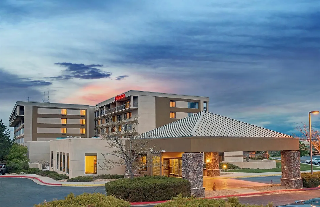 Ramada By Wyndham Englewood Hotel & Suites-1